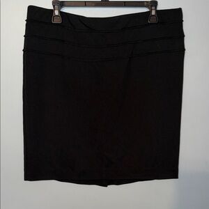 NWT Max Studio Classic Black Knee Length Pencil Skirt